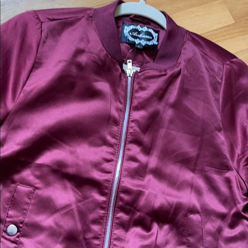 Small Jacket - Picture 4 of 4